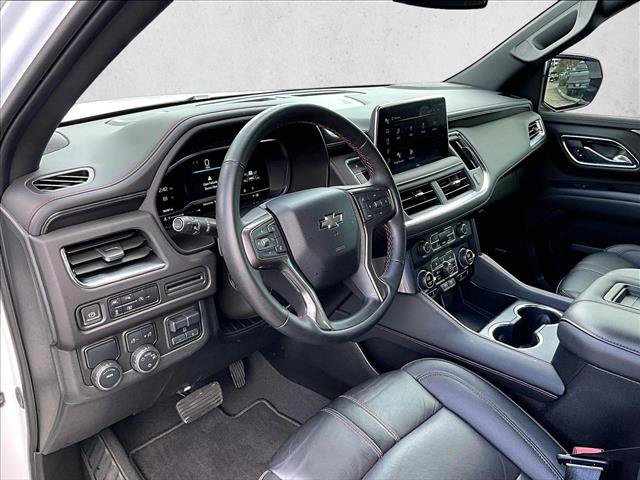Used 2024 Chevrolet Suburban RST w/ Luxury Package RWD image 14