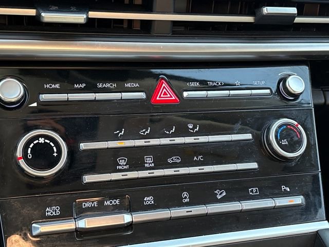 Used 2025 Hyundai Santa Fe SE image 15
