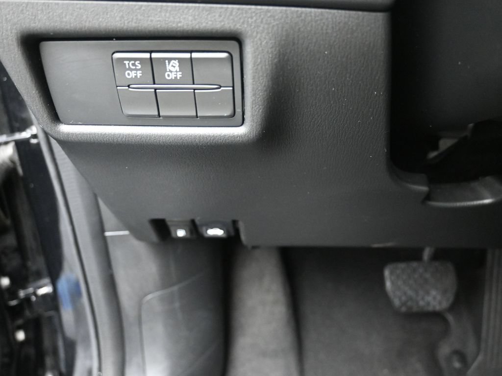 Used 2020 MAZDA CX-5 Touring FWD image 16