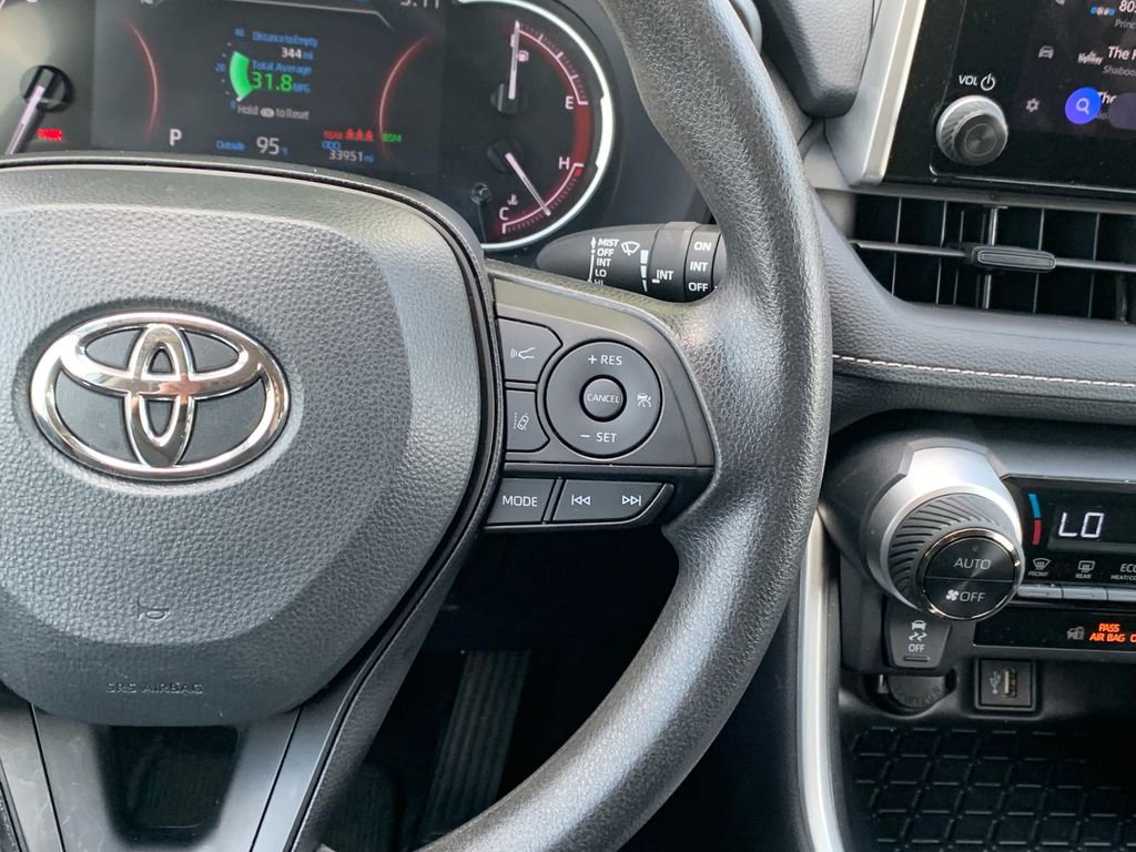 Used 2025 Toyota RAV4 XLE w/ Convenience Package FWD image 14