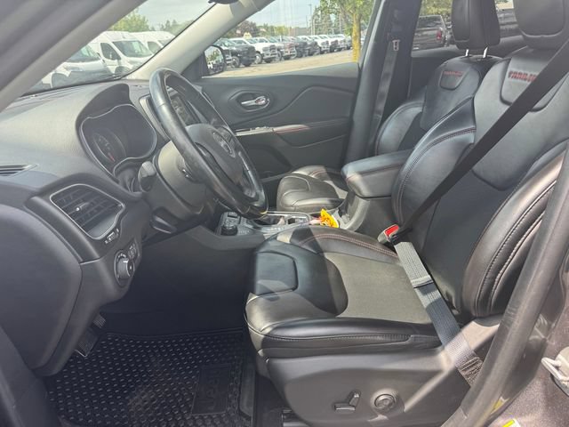 Used 2020 Jeep Cherokee Trailhawk w/ Cold Weather Group AWD/4WD image 20
