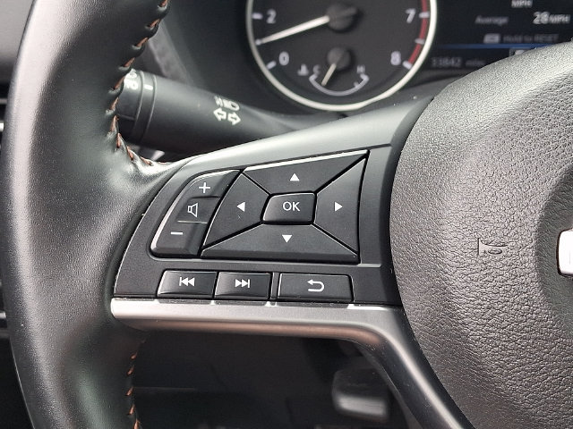 Used 2025 Nissan Sentra SR FWD image 20