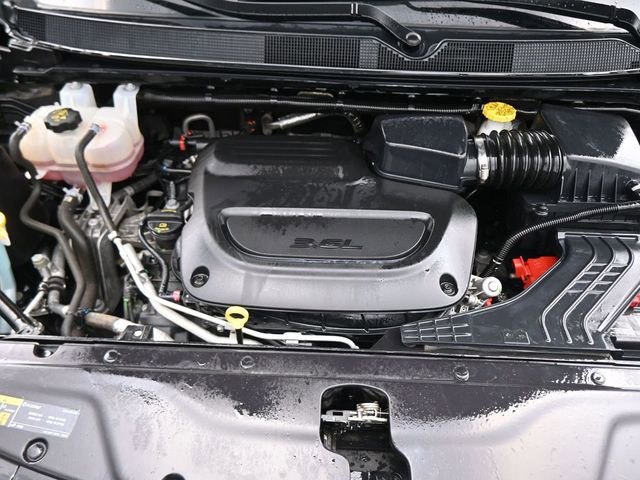 Used 2024 Chrysler Pacifica Limited image 20