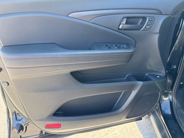 Certified 2024 Honda Ridgeline TrailSport image 9