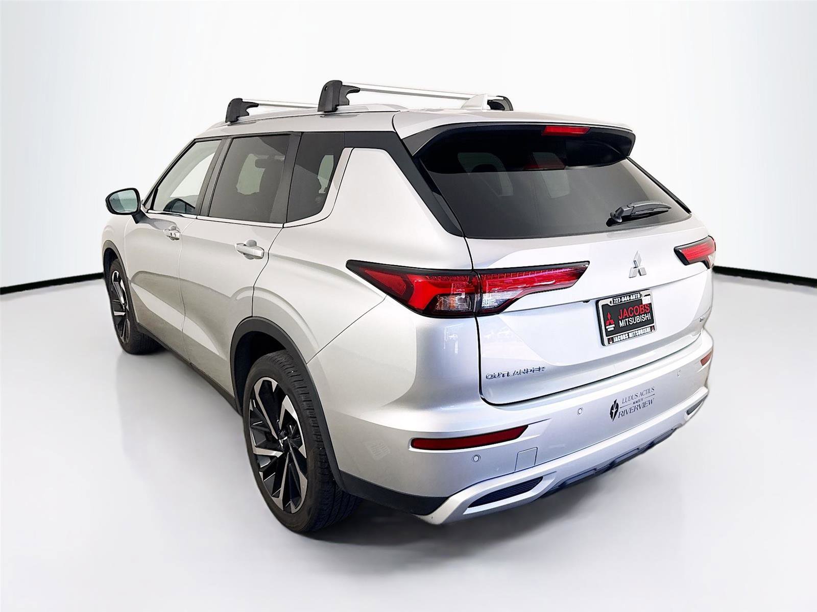 Used 2024 Mitsubishi Outlander SE FWD image 5
