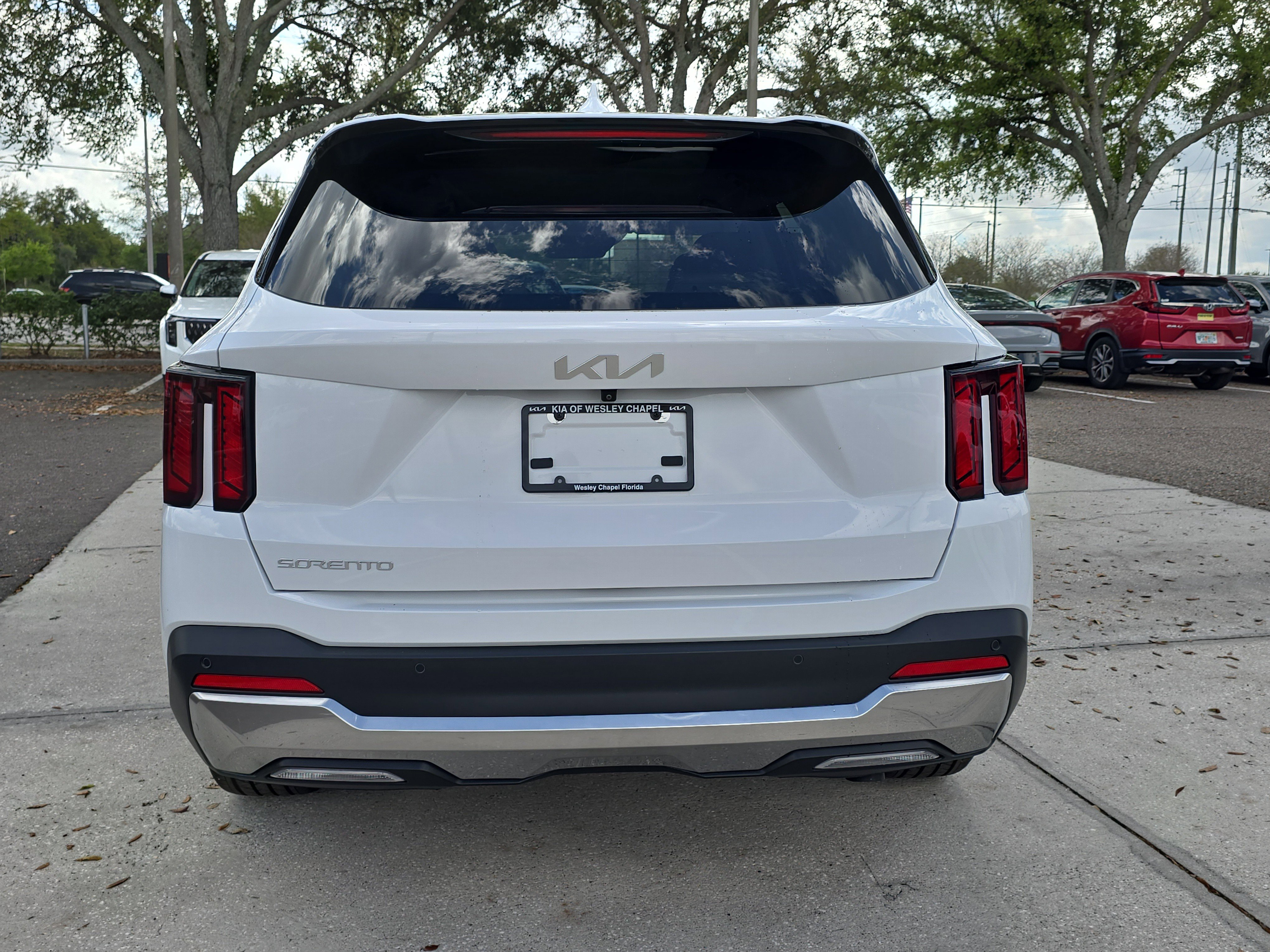 Certified 2025 Kia Sorento EX image 7