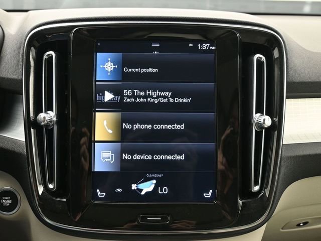 Used 2020 Volvo XC40 T5 Momentum w/ Protection Package Premier image 12