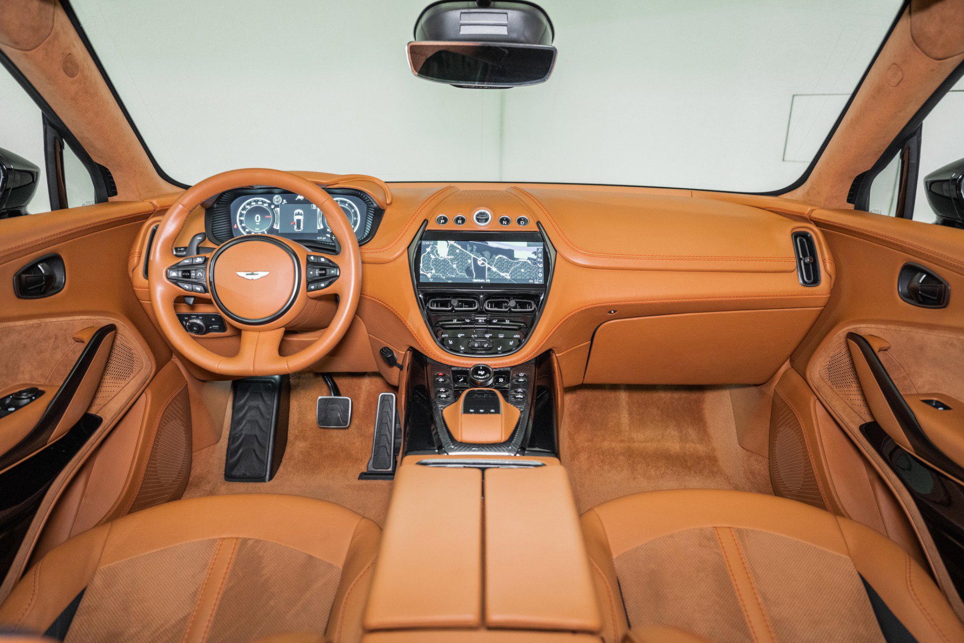 Used 2023 Aston Martin DBX 707 image 23