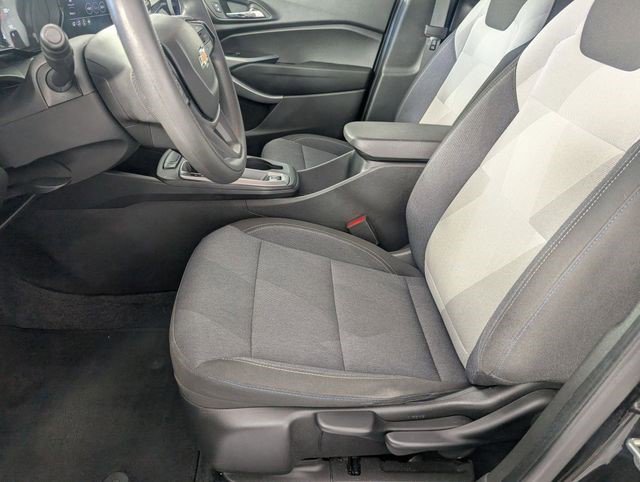 Certified 2024 Chevrolet Trax LS w/ LS Convenience Package FWD image 13