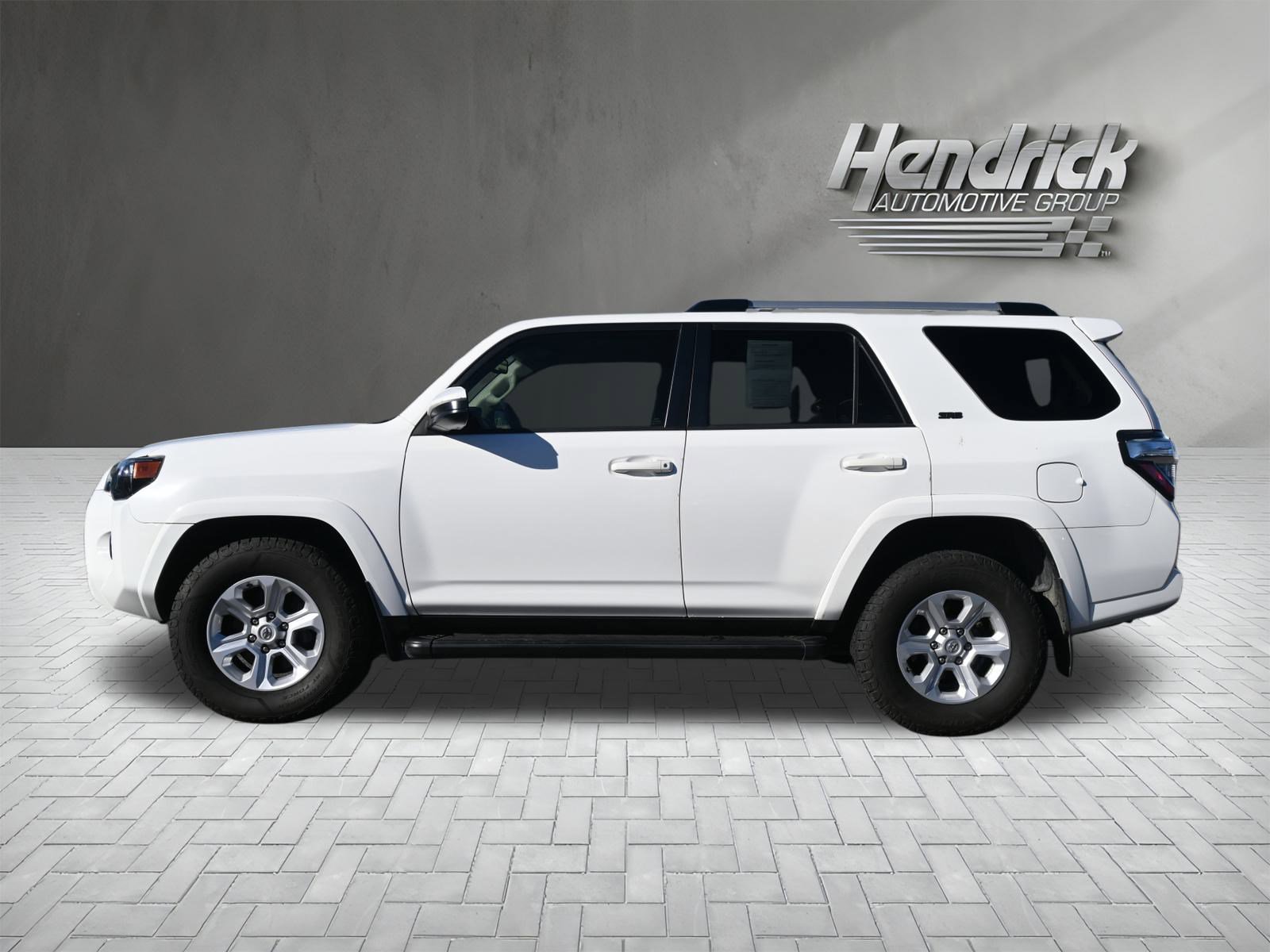 Used 2020 Toyota 4Runner SR5 image 7