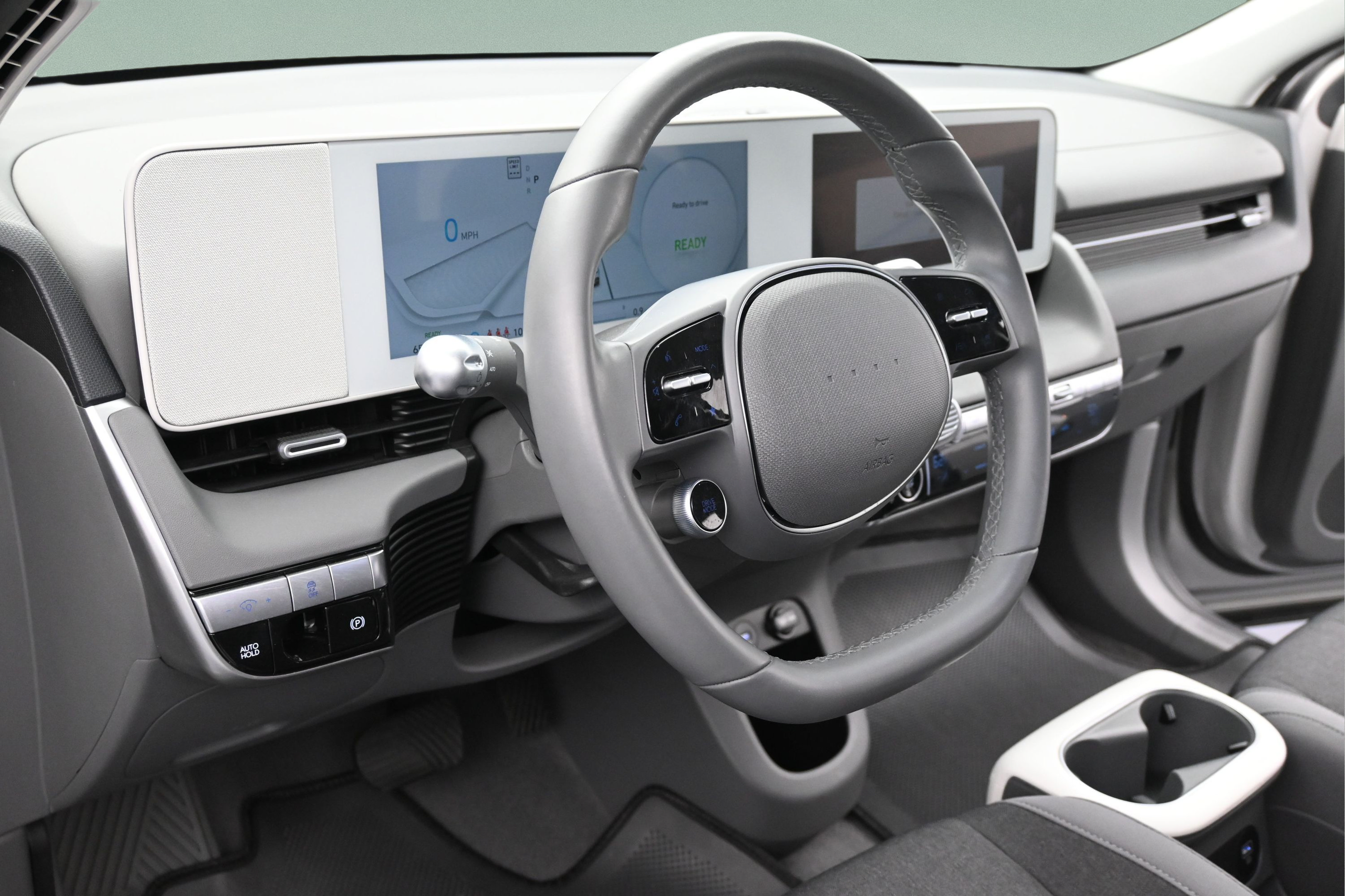 Used 2024 Hyundai Ioniq 5 SE RWD image 12