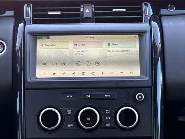 Used 2019 Land Rover Discovery SE image 12