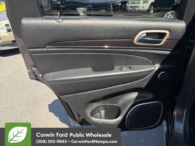 Used 2015 Jeep Grand Cherokee Summit AWD/4WD image 28