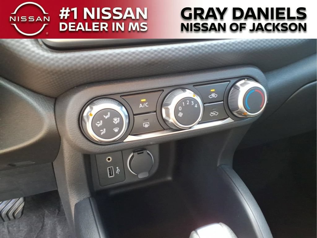 Certified 2025 Nissan Kicks Play S FWD image 18
