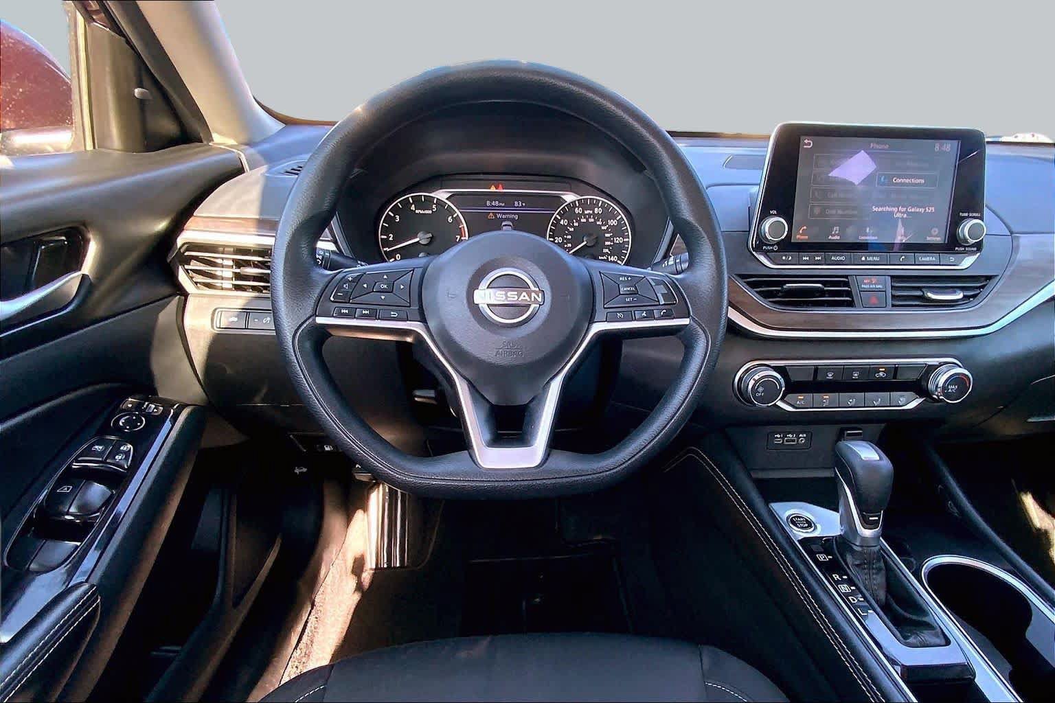 Used 2023 Nissan Altima 2.5 SV FWD image 6