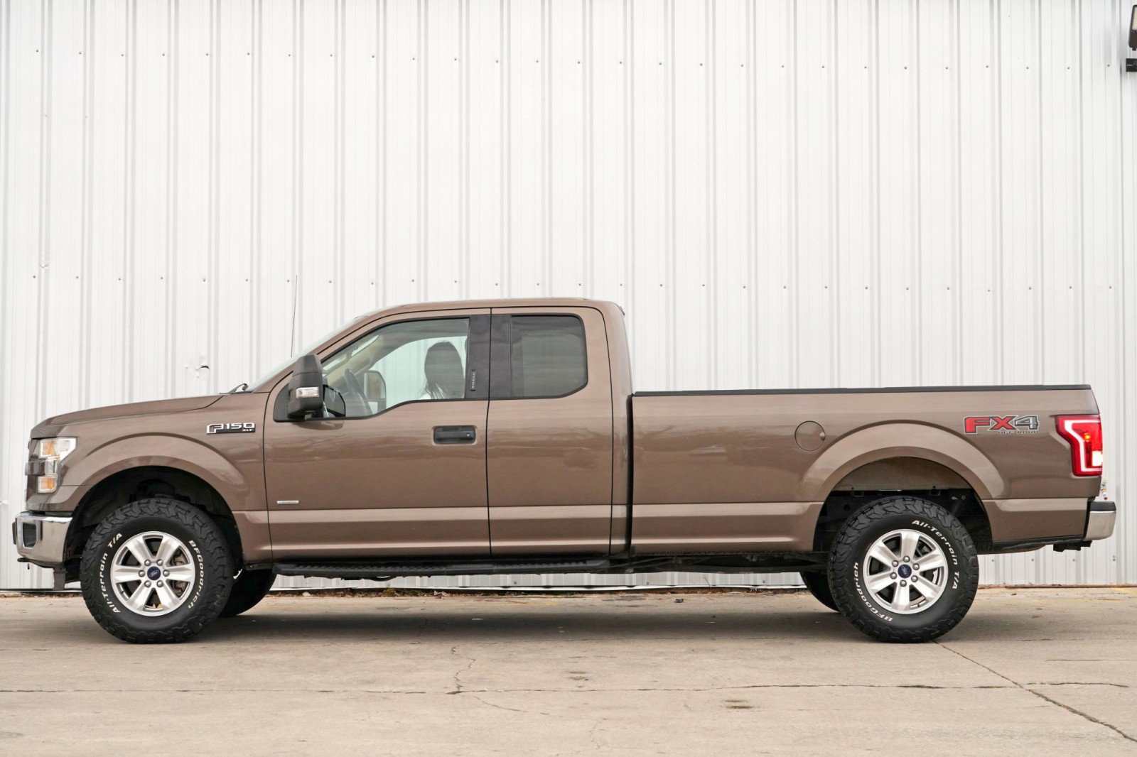Used 2016 Ford F150 XLT w/ Equipment Group 301A Mid image 8