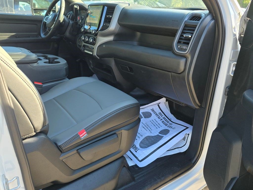 New 2025 RAM 5500 Tradesman AWD/4WD image 33