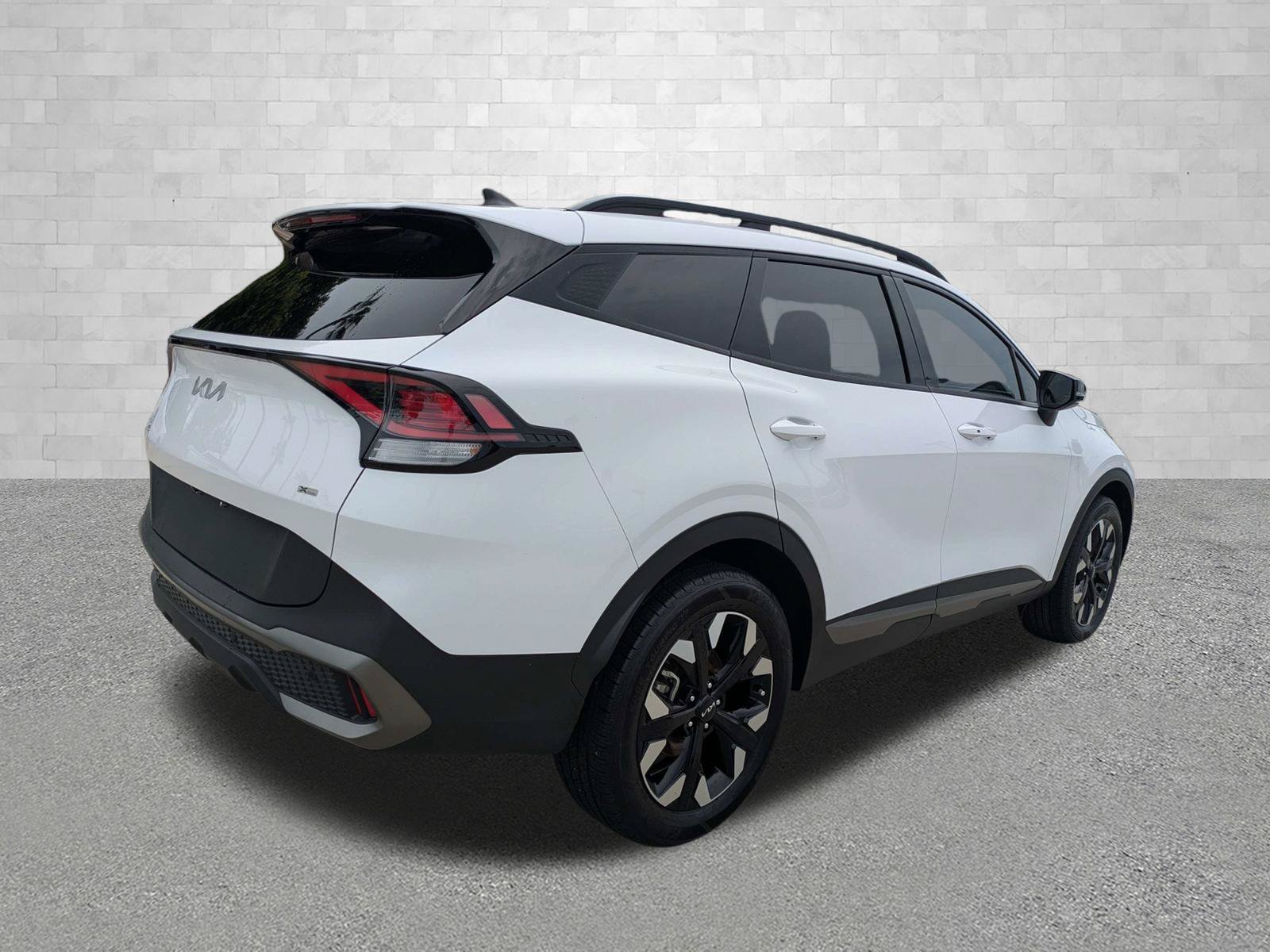 Used 2023 Kia Sportage X-Line w/ X-Line Premium Package AWD/4WD image 2