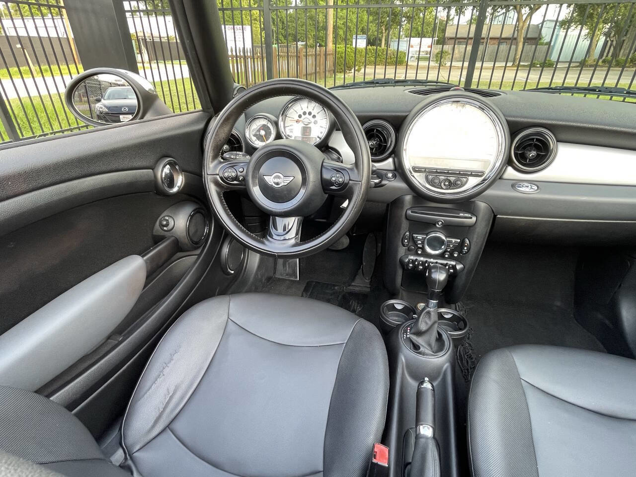 Used 2011 MINI Cooper Base 2dr Convertible image 26
