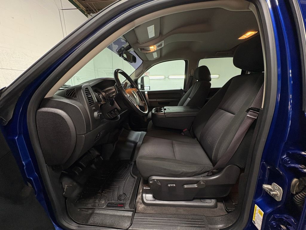 Used 2014 Chevrolet Silverado 2500 LT w/ Interior Plus Package image 18