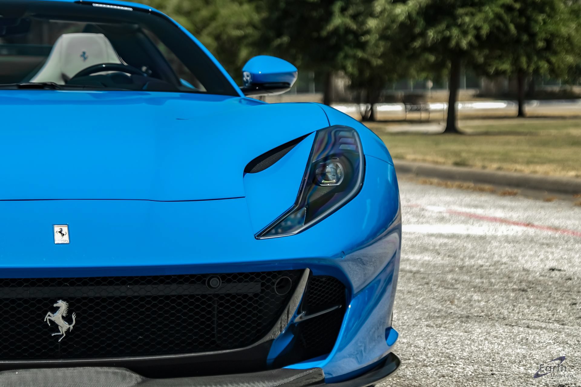 Used 2022 Ferrari 812 GTS RWD image 34