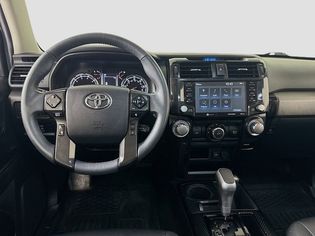 Used 2020 Toyota 4Runner TRD Off-Road Premium AWD/4WD image 25
