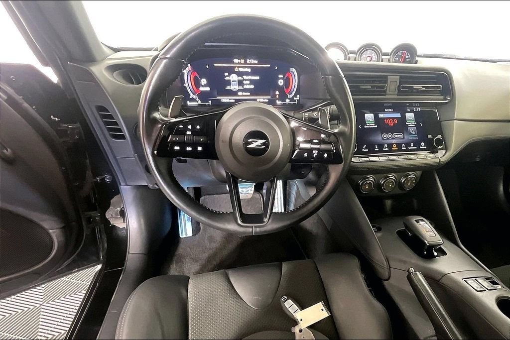 Used 2025 Nissan Z Performance w/ Floor Mat Package RWD image 6