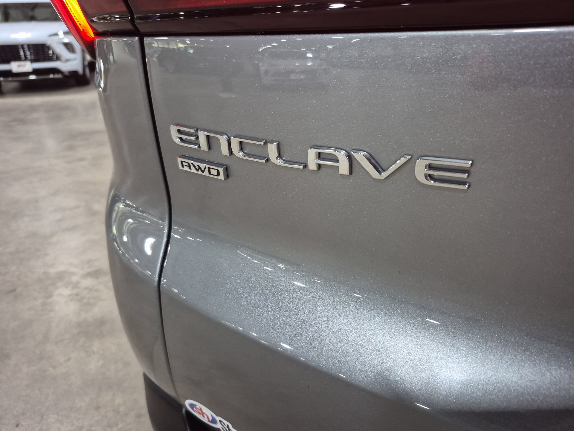 Certified 2025 Buick Enclave Preferred AWD/4WD image 32