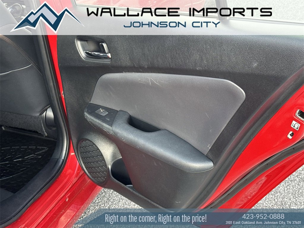 Used 2020 Toyota Prius XLE image 40