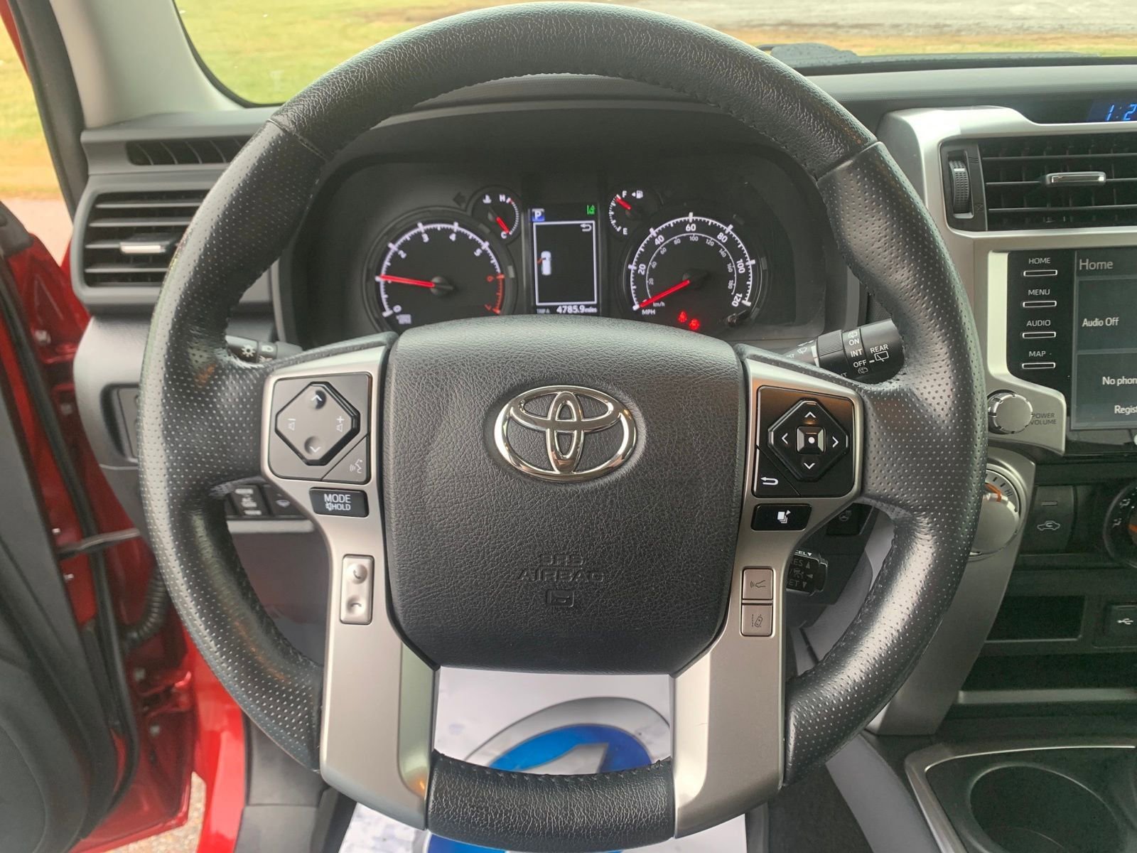 Used 2023 Toyota 4Runner SR5 Premium image 17