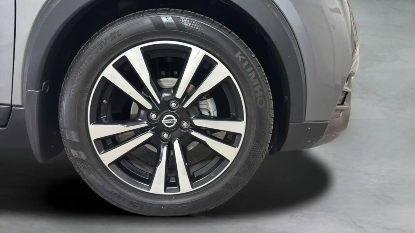 Used 2020 Nissan Kicks SV w/ Exterior Package FWD image 30