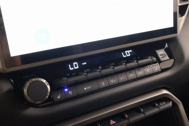 New 2026 Toyota Tundra Limited AWD/4WD image 29