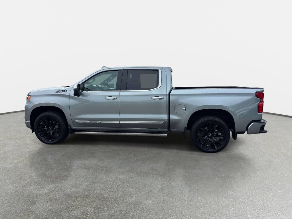 Used 2025 Chevrolet Silverado 1500 High Country AWD/4WD image 7