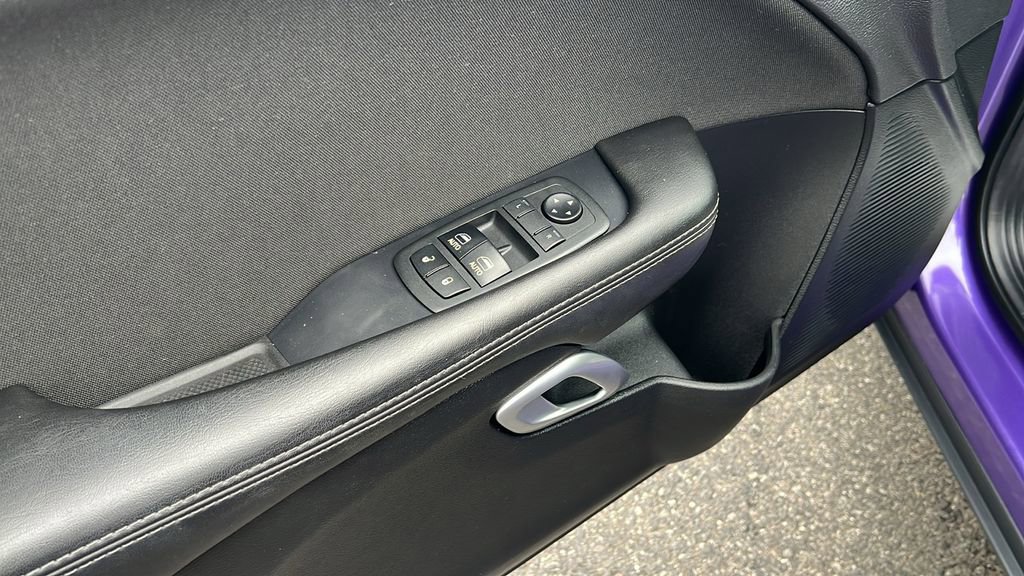 Used 2018 Dodge Challenger R/T image 21