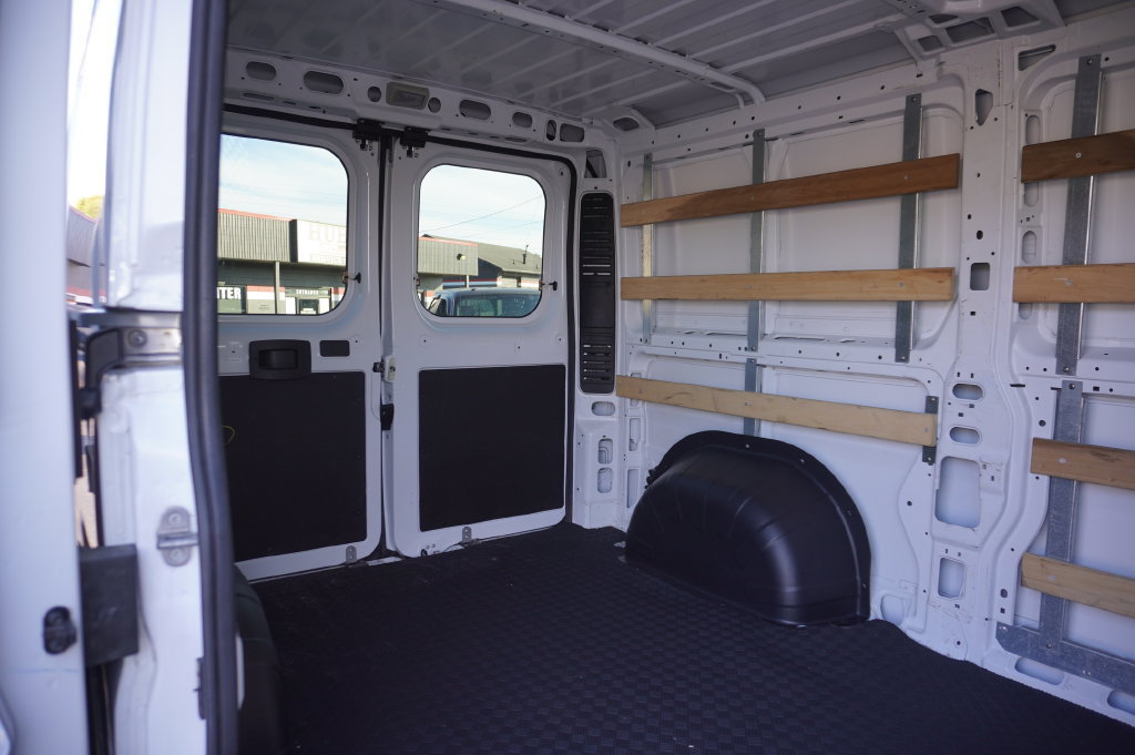 Used 2025 RAM ProMaster 2500 w/ U-Haul Equipment Group FWD image 26