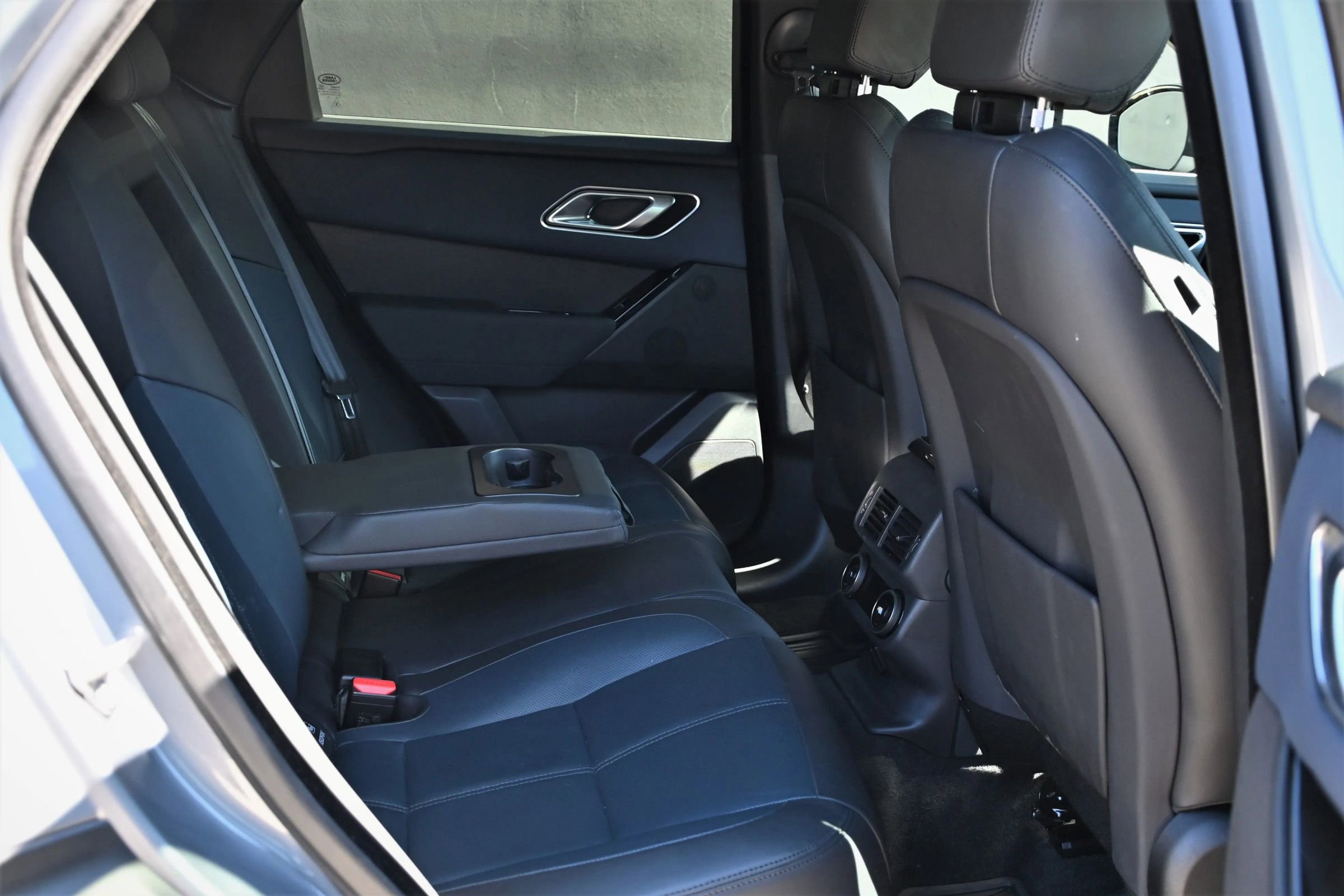 Used 2024 Land Rover Range Rover Velar Dynamic SE image 29