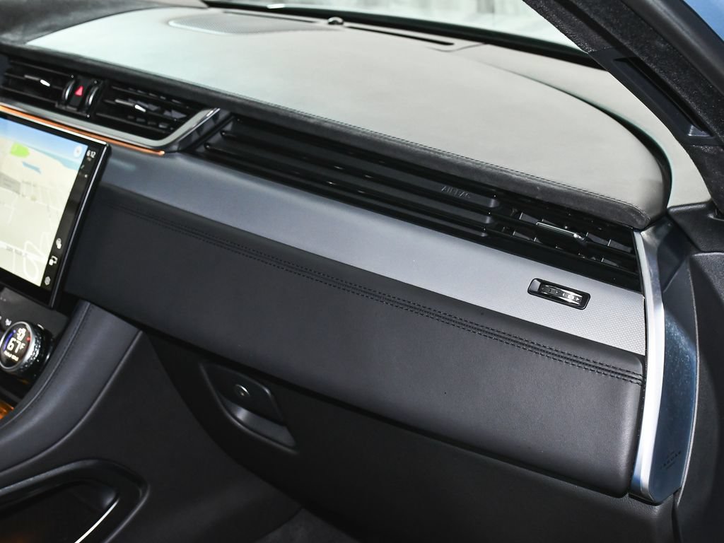 Used 2022 Jaguar F-PACE SVR AWD/4WD image 65