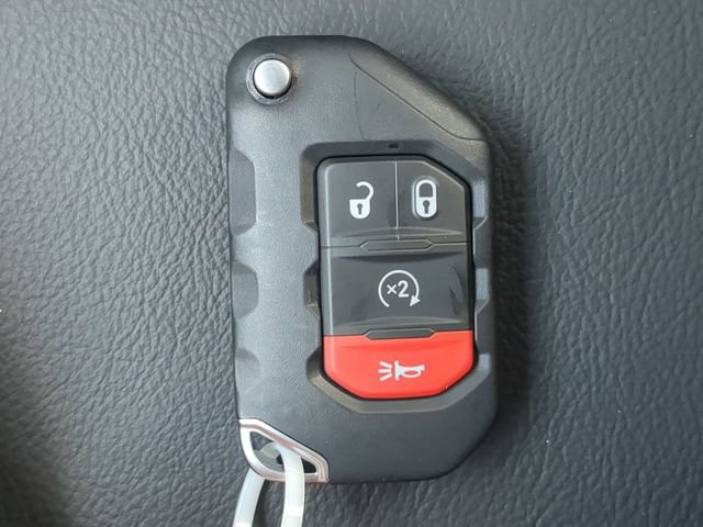 New 2026 Jeep Wrangler Unlimited Sahara AWD/4WD image 36