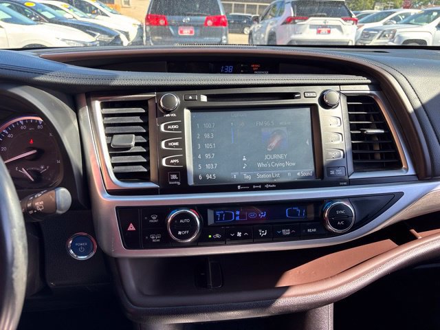 Used 2018 Toyota Highlander Limited AWD/4WD image 13