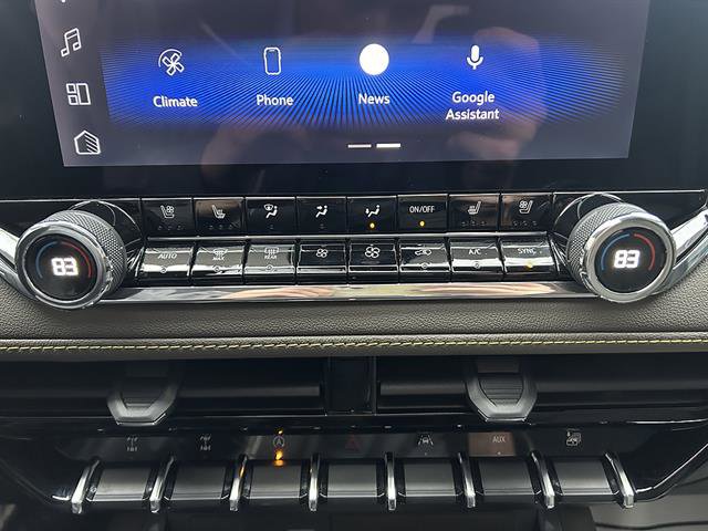 Used 2025 Chevrolet Colorado ZR2 w/ ZR2 Bison Edition AWD/4WD image 20