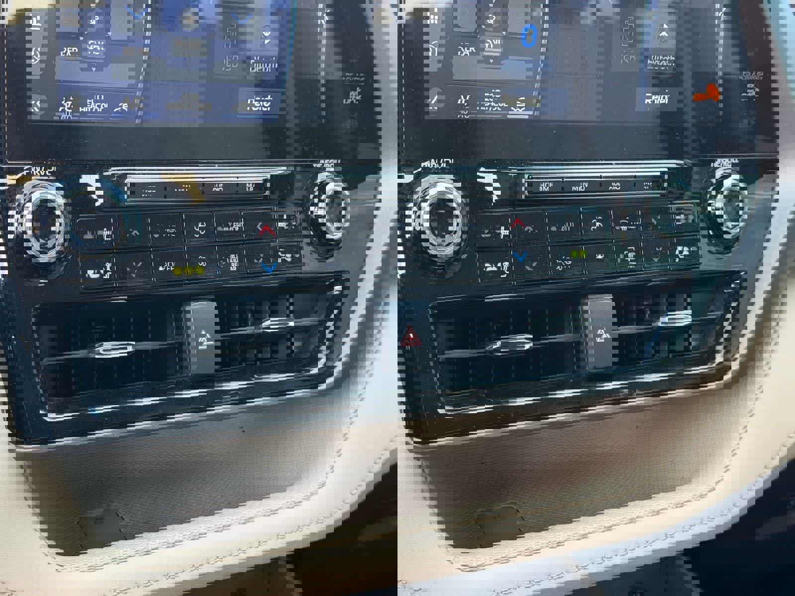 Used 2020 Toyota Highlander Limited FWD image 14