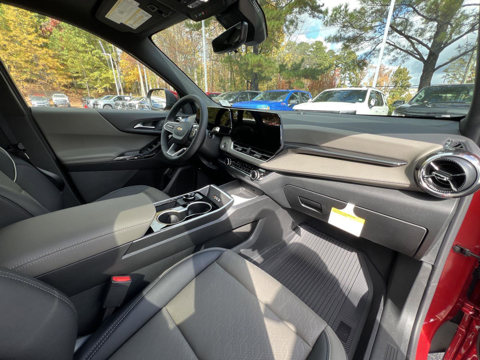 New 2026 Chevrolet Equinox LT image 29