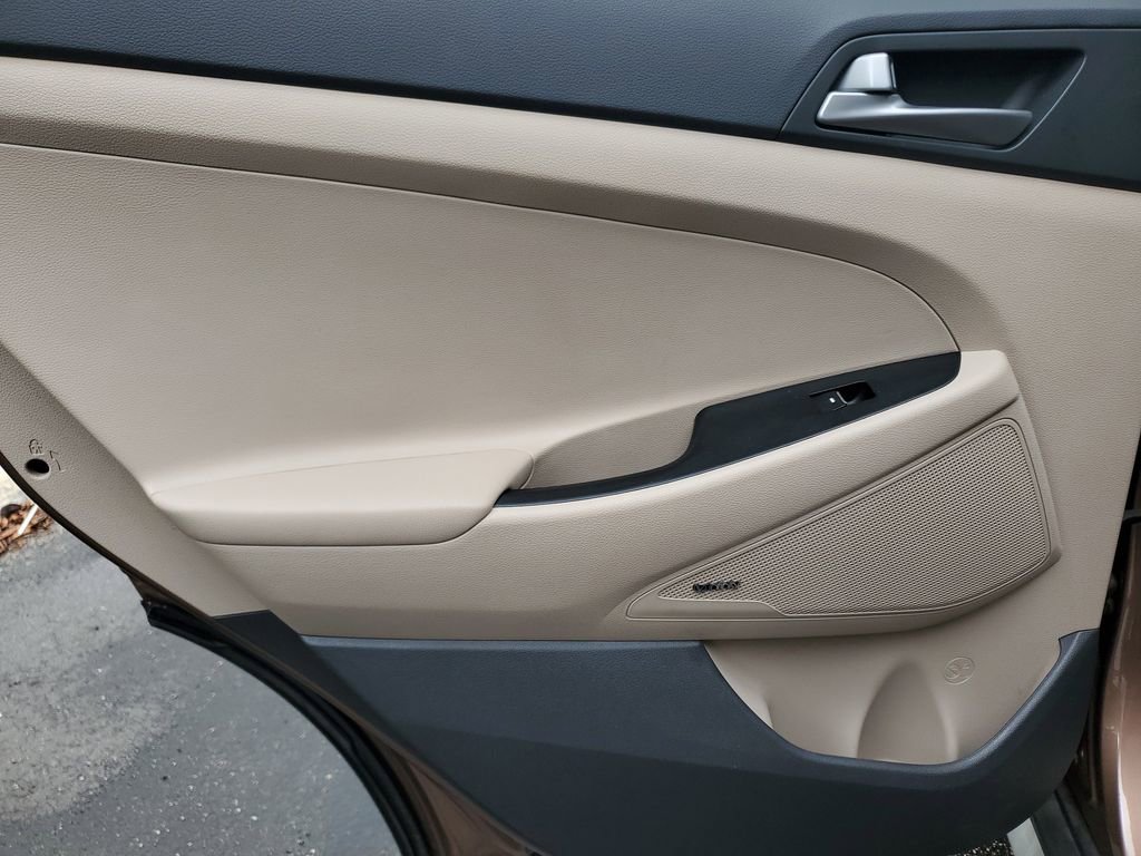 Used 2017 Hyundai Tucson Limited FWD image 12