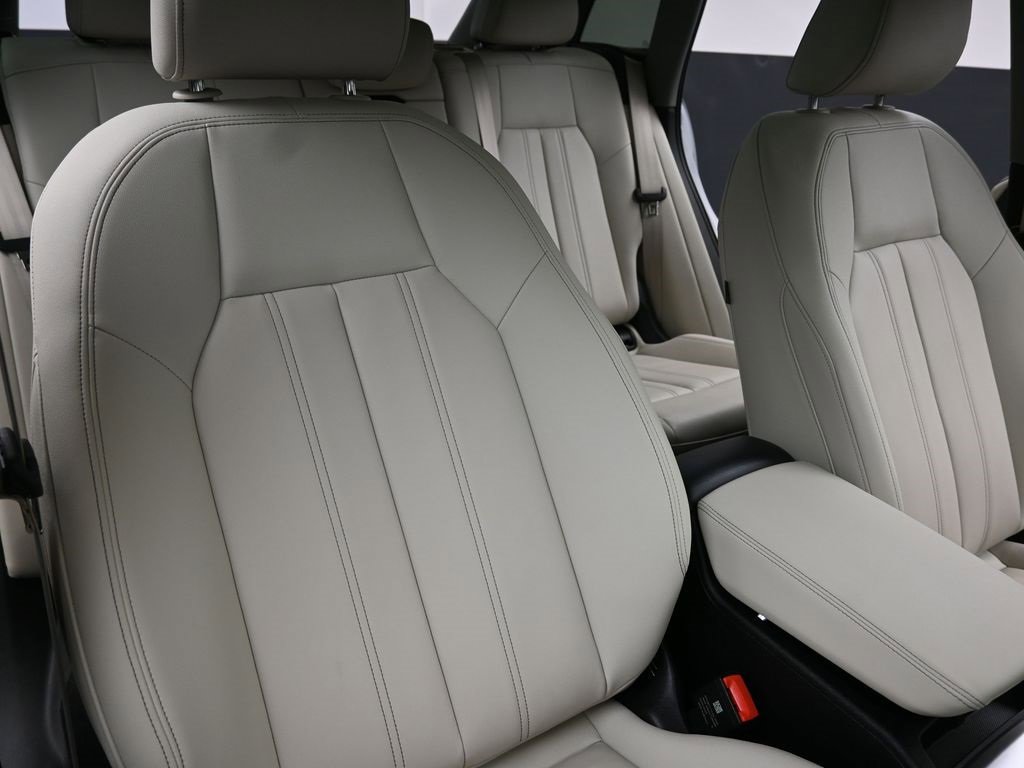 Certified 2025 Audi Q5 Premium Plus w/ Premium Plus image 14