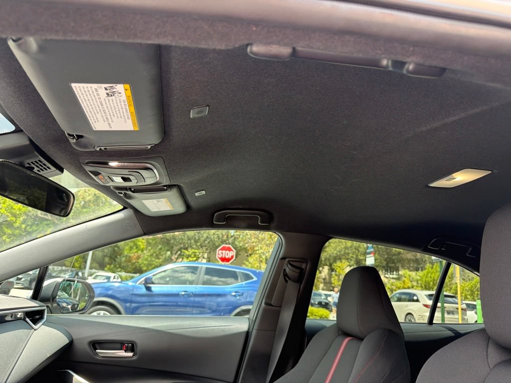 Used 2025 Toyota Corolla SE FWD image 22