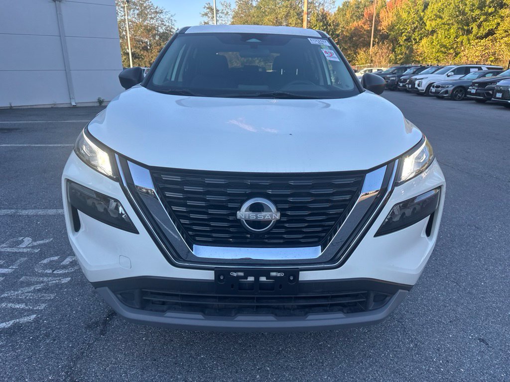 Used 2023 Nissan Rogue S FWD image 2