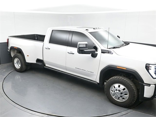 Used 2024 GMC Sierra 3500 Denali Ultimate image 1