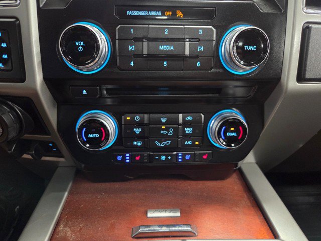 Used 2017 Ford F150 King Ranch w/ Equipment Group 601A Luxury AWD/4WD image 57