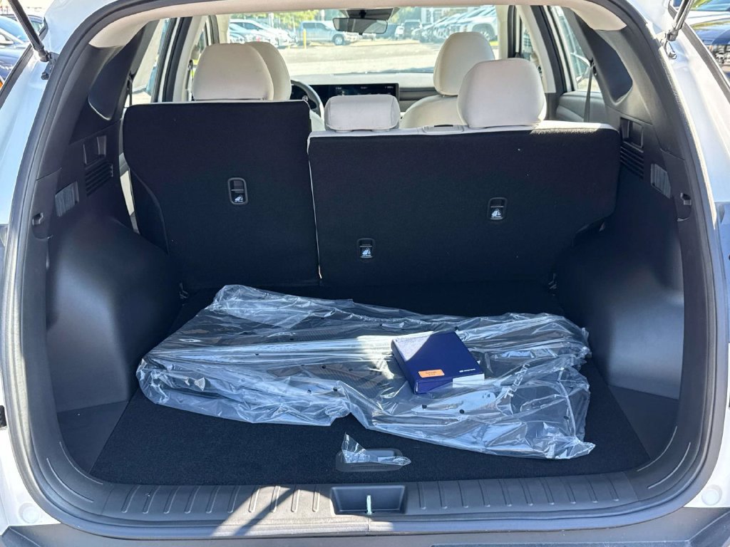 New 2026 Hyundai Tucson SE FWD image 11
