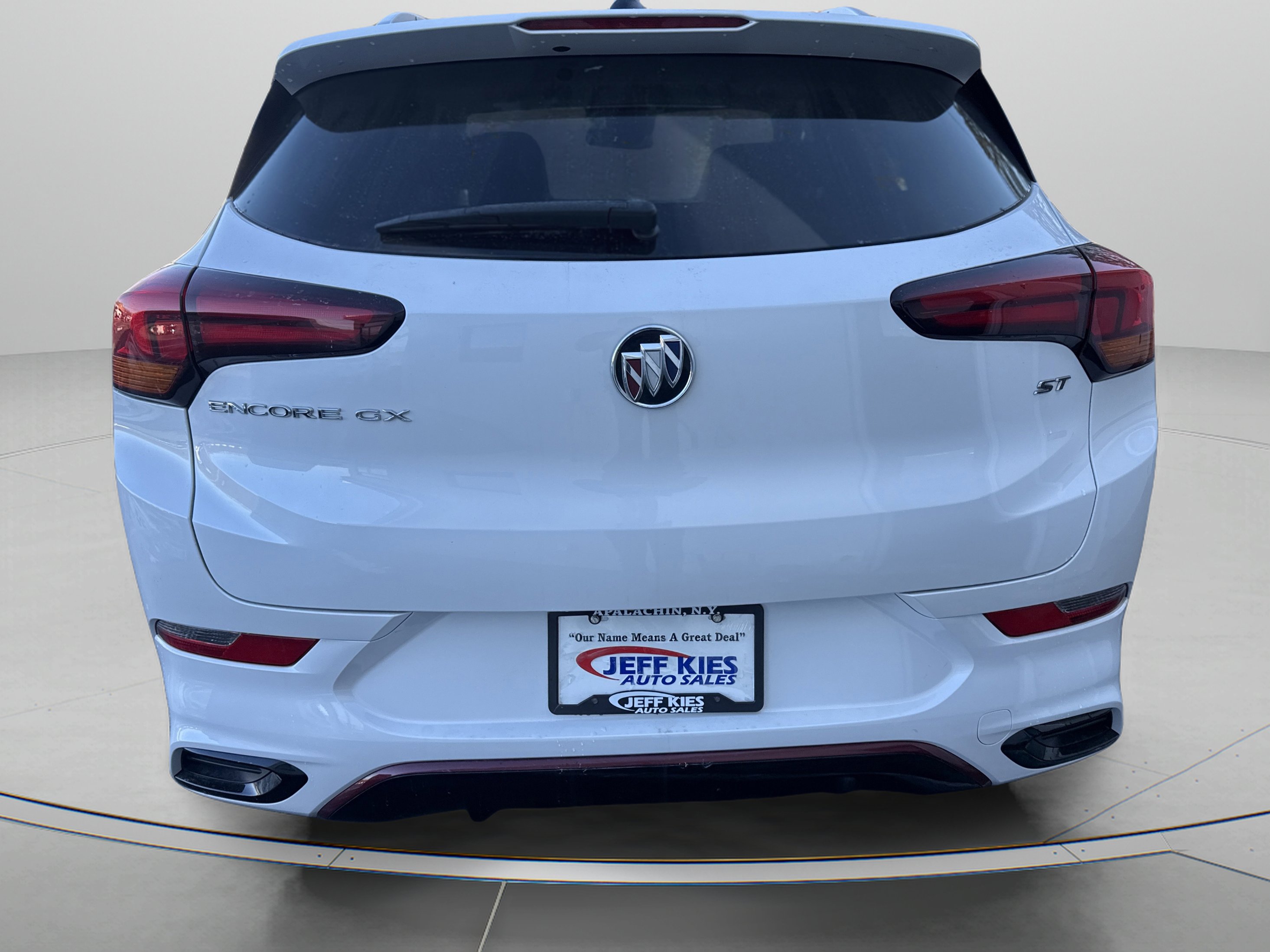 Used 2023 Buick Encore GX Select w/ Sport Touring Package image 6